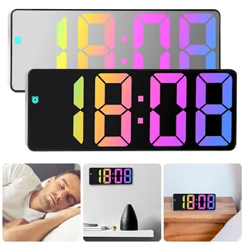 Цифровой будильник, красочные светодиодные электронные часы, умные настольные часы с USB / батарейным питанием, дисплей 12/24 часа, 3 регулируемых яркости 5